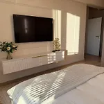 Apartament Panorama Coresi Penthouse *