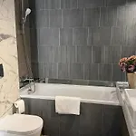 Apartament Panorama Coresi Penthouse *