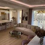 Panorama Coresi Penthouse Apartament