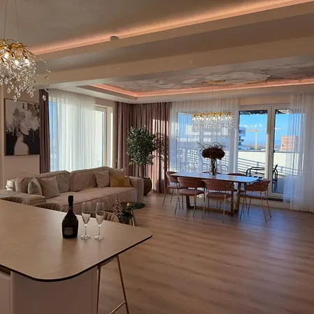 Panorama Coresi Penthouse *