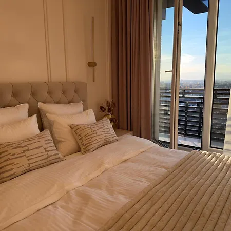 Panorama Coresi Penthouse Appartement *