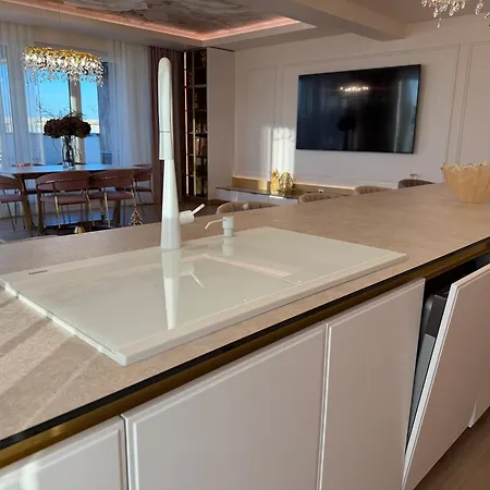 Panorama Coresi Penthouse *