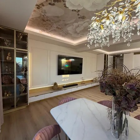 Panorama Coresi Penthouse Appartamento *