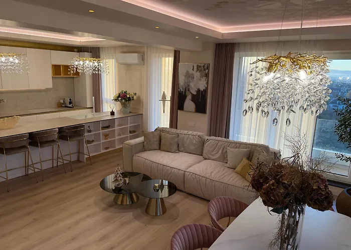 Panorama Coresi Penthouse Lägenhet