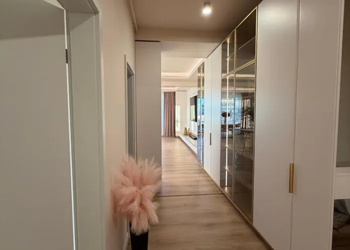 Panorama Coresi Penthouse Lägenhet *